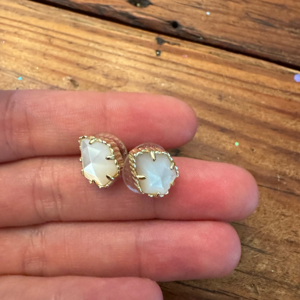 Kendra Scott Gold and Cream Stud Earrings